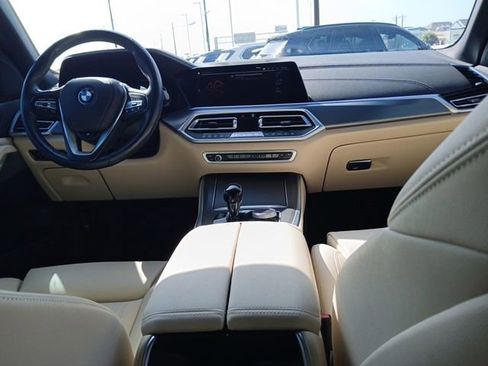 Used 2022 BMW X5 sDrive40i w/ Premium Package RWD image 12