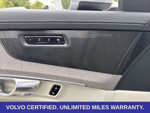 Certified 2026 Volvo XC90 B6 Ultra AWD/4WD image 18