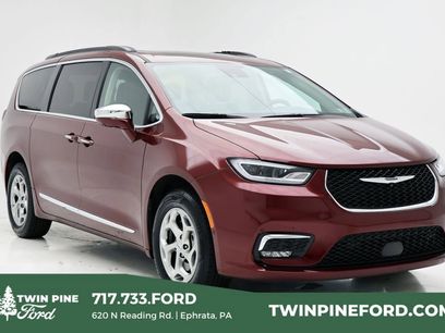 Used 2022 Chrysler Pacifica Limited