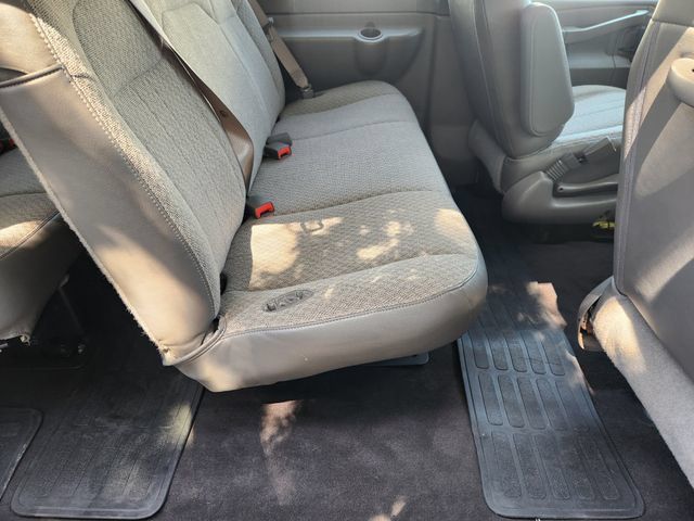 Used 2025 Chevrolet Express 3500 LS RWD image 19