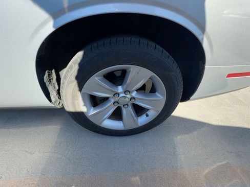 Used 2023 Dodge Challenger SXT image 10