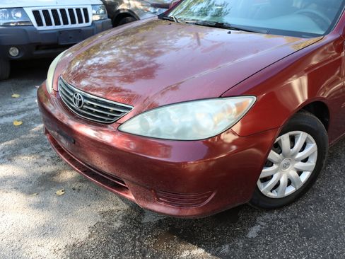 Used 2006 Toyota Camry LE image 2