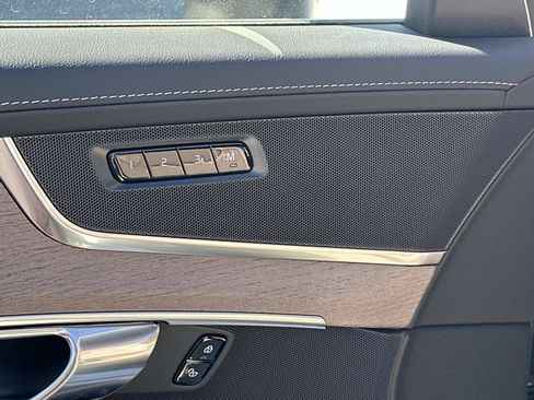 New 2026 Volvo XC90 B6 Plus image 12