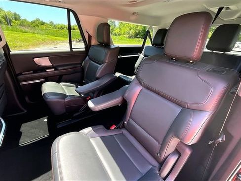 Used 2025 Ford Expedition Max Active AWD/4WD image 25