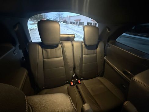 Used 2021 Mercedes-Benz GLS 450 4MATIC image 17