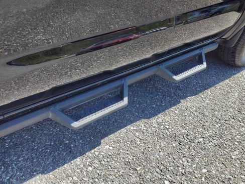 Used 2024 Nissan Frontier PRO-4X w/ Off-Road Protection Package image 13