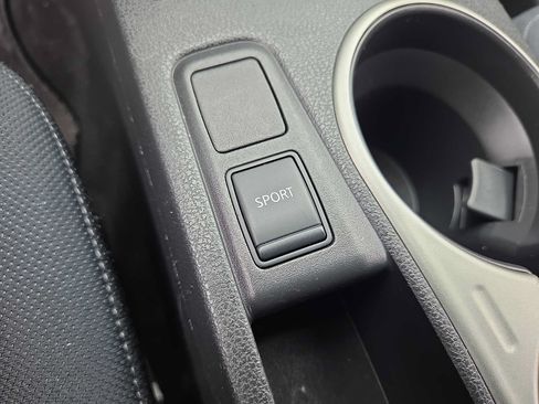 Used 2013 Nissan Rogue SV AWD/4WD image 23