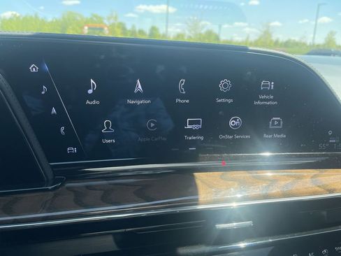 Used 2023 Cadillac Escalade Sport Platinum w/ LPO, ONYX Package AWD/4WD image 16