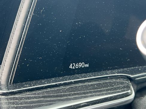 Used 2021 Cadillac Escalade Sport image 17