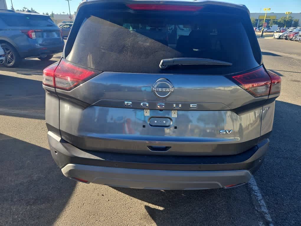 Used 2023 Nissan Rogue SV FWD image 7
