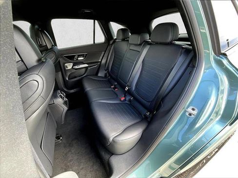 Used 2026 Mercedes-Benz GLC 300 image 10