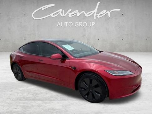 Used 2025 Tesla Model 3 Long Range RWD image 2