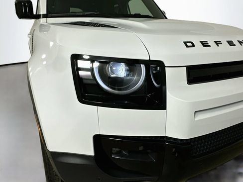 Used 2026 Land Rover Defender 110 S AWD/4WD image 9
