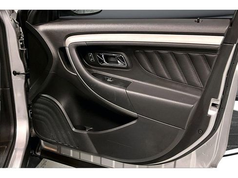 Used 2013 Ford Taurus SEL FWD image 23