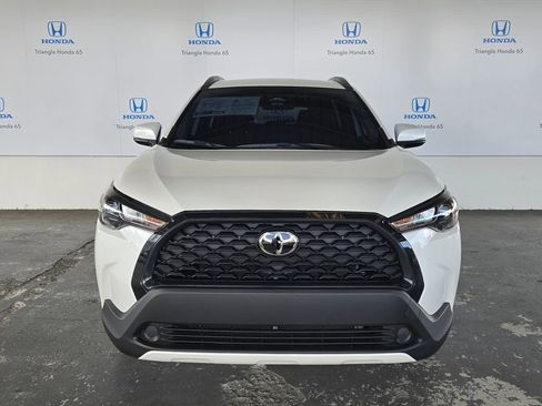 Used 2024 Toyota Corolla Cross LE image 18