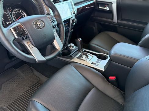 Used 2024 Toyota 4Runner Limited AWD/4WD image 10