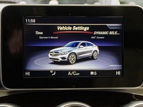 Used 2019 Mercedes-Benz GLC 300 4MATIC Coupe image 9