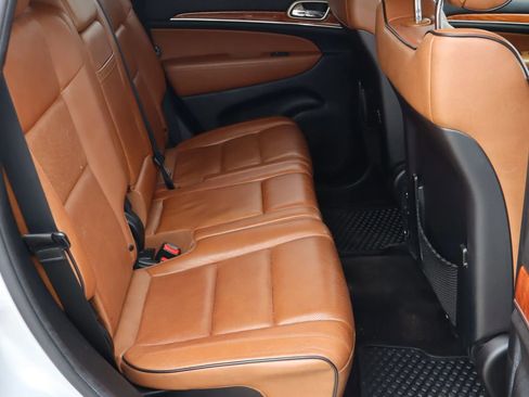 Used 2012 Jeep Grand Cherokee Overland image 16