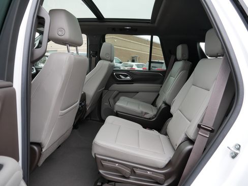 Used 2021 Chevrolet Tahoe LT image 34