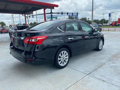 Used 2019 Nissan Sentra SV image 6