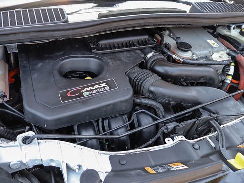 Used 2015 Ford C-MAX Energi SEL w/ Equipment Group 303A FWD image 27