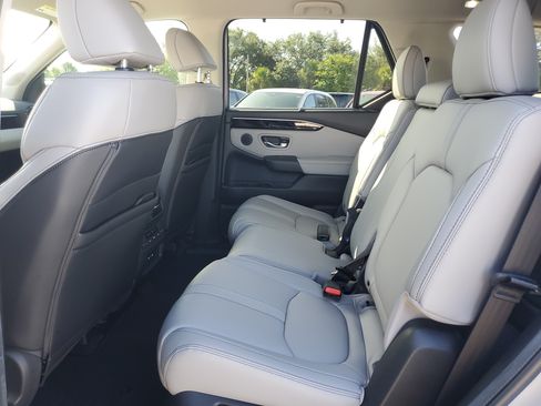 Used 2024 Honda Pilot EX-L image 13