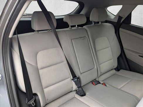 Used 2017 Hyundai Tucson SE image 18