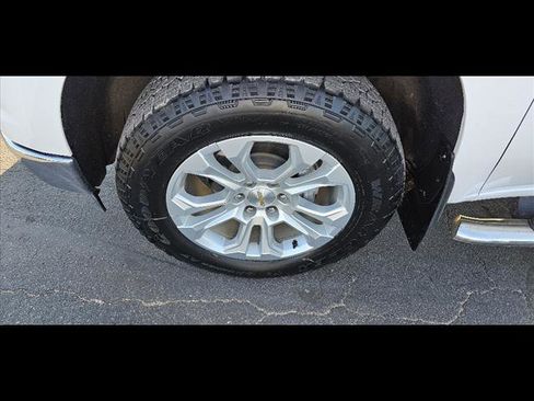 Used 2023 Chevrolet Silverado 1500 LTZ w/ LTZ Convenience Package II image 9