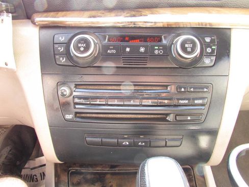 Used 2008 BMW 128i Convertible image 32