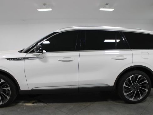 Used 2022 Lincoln Aviator Reserve w/ Equipment Group 201A AWD/4WD image 6