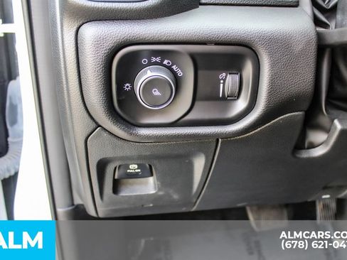 Used 2024 RAM 1500 Laramie AWD/4WD image 29