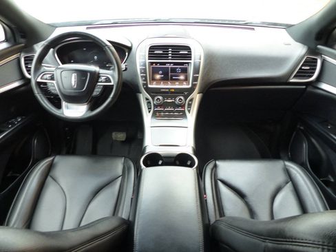 Used 2019 Lincoln Nautilus Premier AWD/4WD image 26