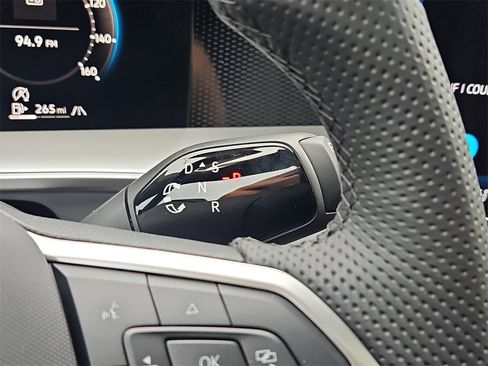 New 2025 Volkswagen Tiguan SE R-Line image 17