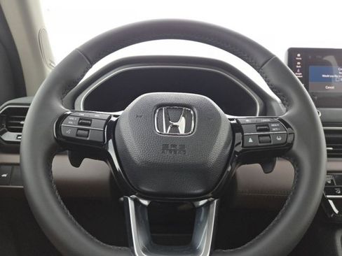 New 2026 Honda Pilot Touring image 27