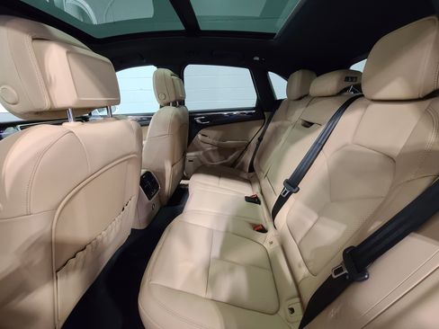 New 2026 Porsche Macan image 27