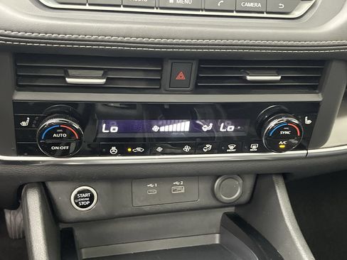 Used 2023 Nissan Rogue SV w/ SV Premium B Package AWD/4WD image 21