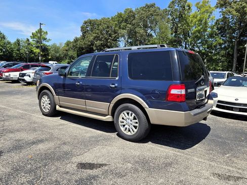 Used 2013 Ford Expedition XLT RWD image 5