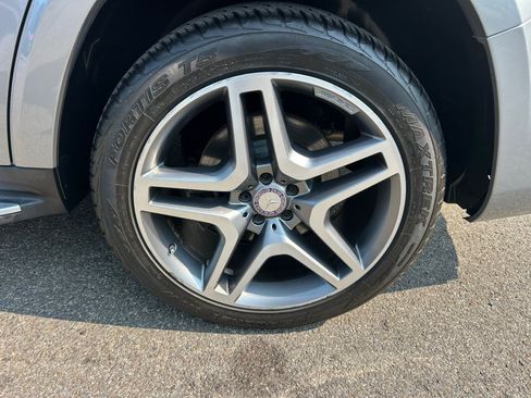 Used 2017 Mercedes-Benz GLS 550 4MATIC image 14