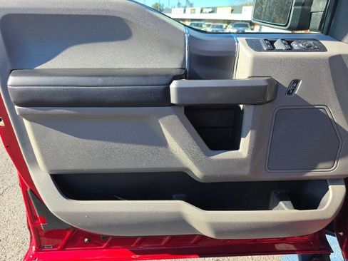 Used 2016 Ford F150 XLT w/ Equipment Group 302A Luxury image 12