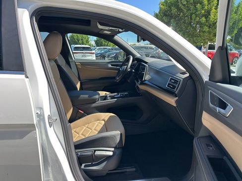 New 2026 Volkswagen Atlas Cross Sport SE image 36