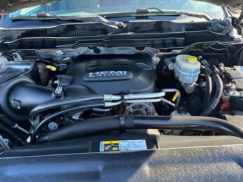 Used 2017 RAM 2500 Big Horn w/ Sport Appearance Group AWD/4WD image 25