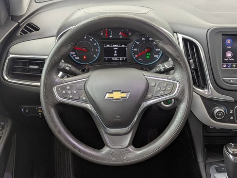 Used 2020 Chevrolet Equinox LS image 16