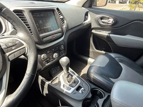 Used 2014 Jeep Cherokee Limited FWD image 27
