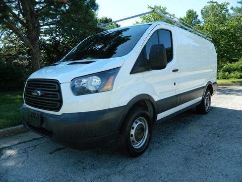 Used 2017 Ford Transit 250 130 Low Roof RWD image 1