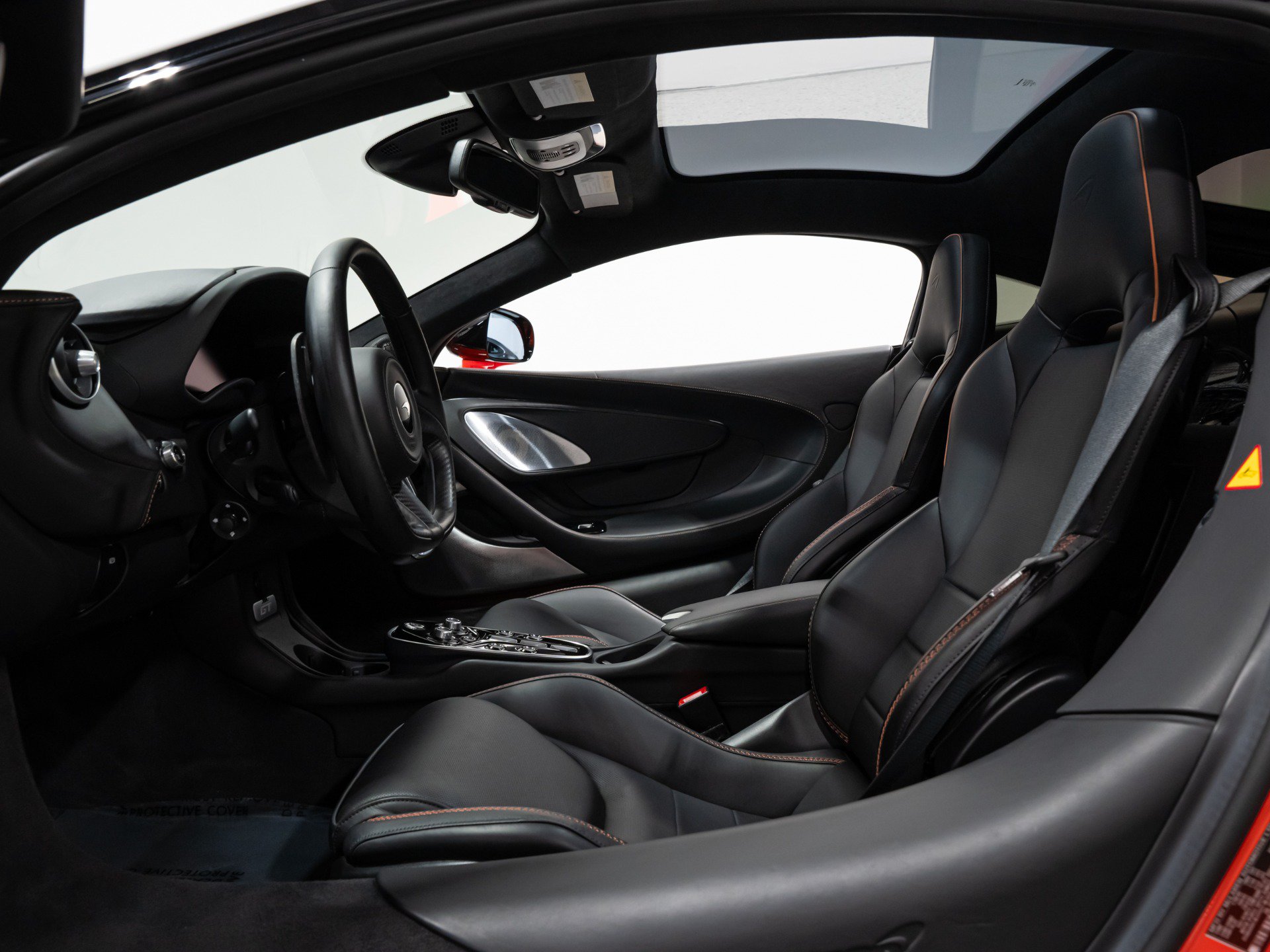Used 2023 McLaren GT RWD image 33