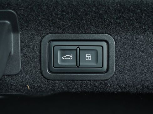 Certified 2025 Audi A6 Premium Plus w/ Premium Plus Package AWD/4WD image 49
