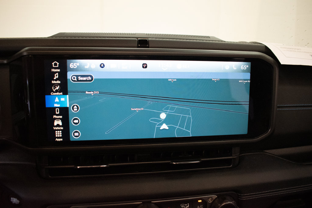 Used 2024 Jeep Wrangler High Altitude AWD/4WD image 14