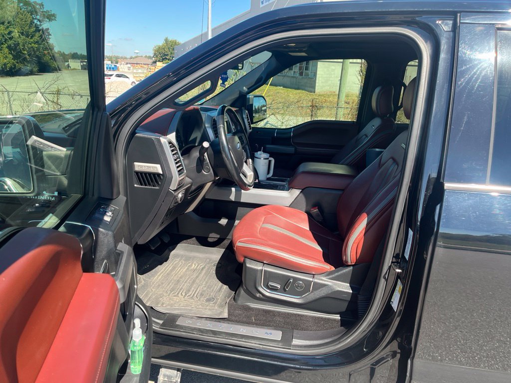Used 2018 Ford F150 Platinum w/ Equipment Group 701A Luxury AWD/4WD image 6
