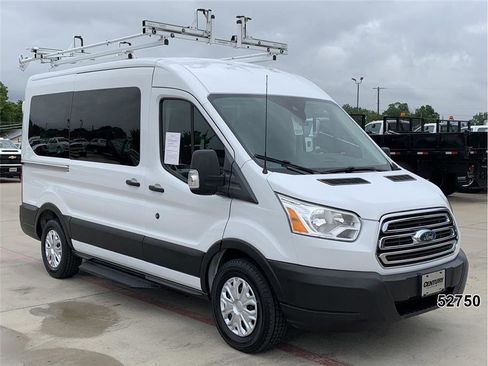 Used 2019 Ford Transit 150 XLT RWD image 3