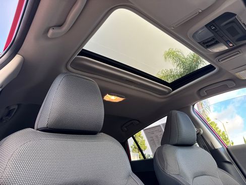 Used 2024 Subaru Crosstrek 2.0i Premium image 10